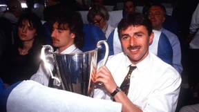 Holt die Uefa einen alten Pokal aus der Vitrine?