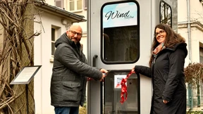 Der Waldfriedhof hat jetzt ein Windtelefon