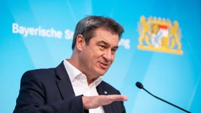 Mehrere Länder preschen mit Erleichterungen für Geimpfte vor