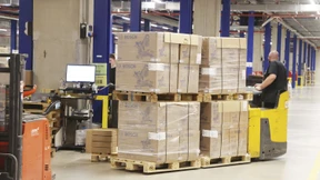 Versandhändler postet politische Mitarbeiterumfrage