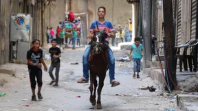 Waffenruhe hält, Hilfe lässt auf sich warten