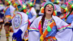 Kolumbien feiert Karneval von Schwarzen und Weißen