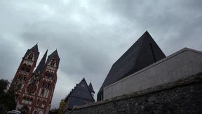 Staatsanwaltschaft prüft Untreueverdacht gegen Bischof