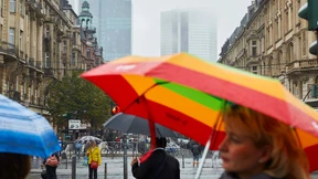 Sonne, Wolken und etwas Regen zum Wochenende