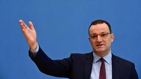 Eindringlicher Impfaufruf durch Spahn und Experten