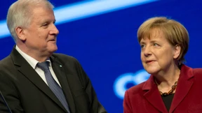 Seehofer kritisiert Merkels Haltung gegenüber der Türkei
