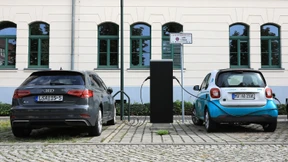 An Ladesäulen muss Kartenzahlung möglich sein