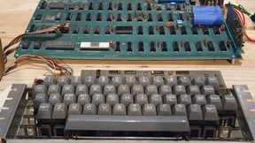 Einer der ersten Apple-Computer zu Rekordpreis versteigert