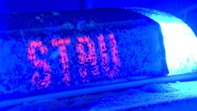 Autofahrer übersieht Stauende