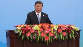 Rosen und Giftpfeile von Xi Jinping