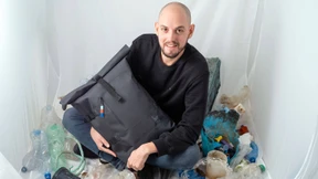 Rucksäcke aus Plastikmüll