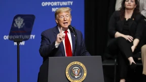 Donald Trump macht Witze über die Demokraten