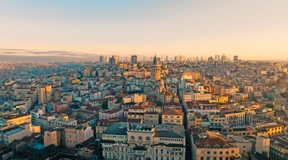 Drei Gehälter für einen Quadratmeter