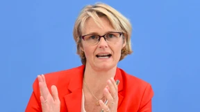 Karliczek: Zusammenarbeit mit Konfuzius-Instituten prüfen