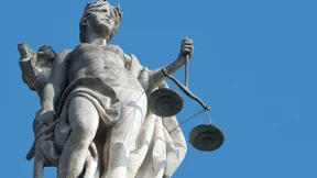 Geisterfahrer wegen Mordes verurteilt 