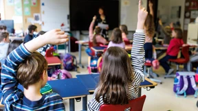 Prien sieht „Bildungsschere ab der Geburt“