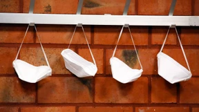 Deutsche Bank spendet Stadt Frankfurt 375.000 Schutzmasken