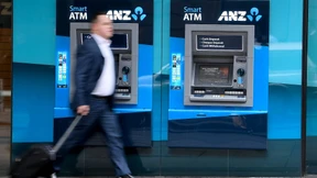 Den Bankern geht es ans Portemonnaie