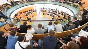 Landtag streitet über Unterrichtsausfall