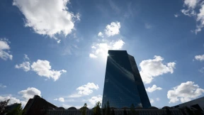 Banken im Euro-Raum vergeben geringfügig mehr Kredite