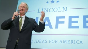 Ex-Republikaner will Hillary links überholen