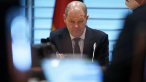 Scholz unter Beschuss