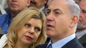 Flaschen im Wahlkampf 