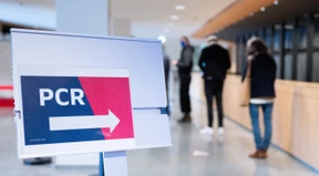 Sieben-Tage-Inzidenz sinkt auf 1700,6