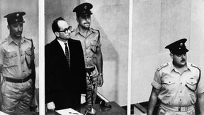 Mal mit, mal ohne Lizenz zum Töten