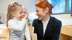 Ihre Lieblingsfarbe ist Blau-Gelb