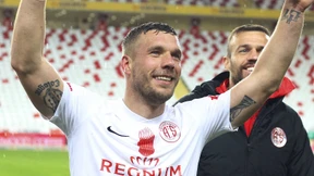 Podolski spielt in der Türkei trotz Corona weiter