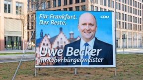 Schau mir in die Augen, Wähler