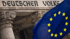 Deutsche wollen mehr Kompetenzen für EU