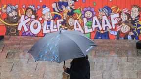 Was kann man als Karnevalmuffel am Rosenmontag in Köln tun?