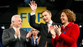 Einsam in der Berliner Zirkuskuppel  