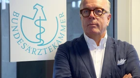 Reinhardt fordert schnellere Impfstoff-Prüfung in Europa