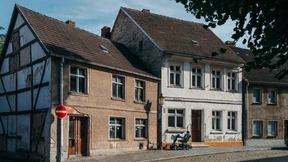 Wer soll denn dann die Leute im Osten pflegen, Herr Siegmund?