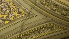 Selbst was noch steht, kann schon zerstört sein