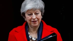 May bietet Parlament Brexit-Verschiebung an