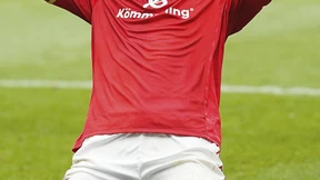 Riese mit zartem Fuß