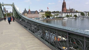 Eine Stadt sucht ihre Schlösser