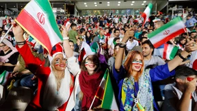 Iranische Fans stolz auf ihre Mannschaft