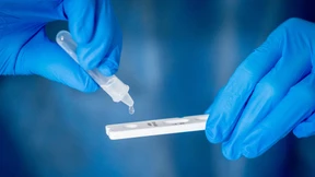 Erste Sonderzulassungen für Corona-Selbsttests