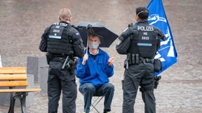 Versammlungsverbot zu Corona-Beginn unverhältnismäßig