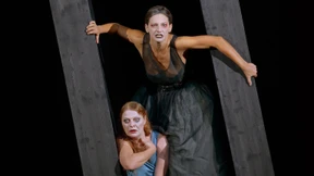 Die große kühle Frau: Hugo von Hofmannsthals „Elektra“ im Wiener Burgtheater