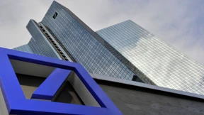 Kapitalmarktgeschäft drückt Bonität der Deutschen Bank 