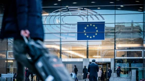 Ermittler durchsuchen Räume im EU-Parlament