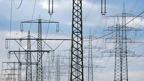 Riesenmasten für die Energiewende