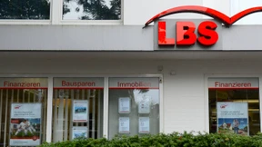 Landesbausparkassen brauchen Hilfe der Sparkassen