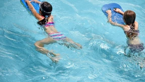 Über den Beckenrand hinausblicken